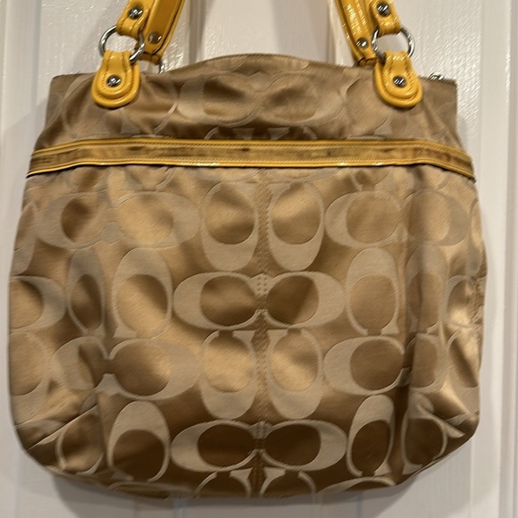 Coach Poppy Signature Tote - Picture 10 of 13